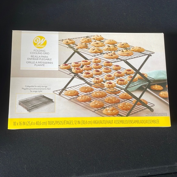 Wilton Kitchen Wilton Folding Cooling Grid Rack Poshmark